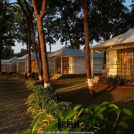 White Feather Resort Kauncha スィルヴァーサー エクステリア 写真