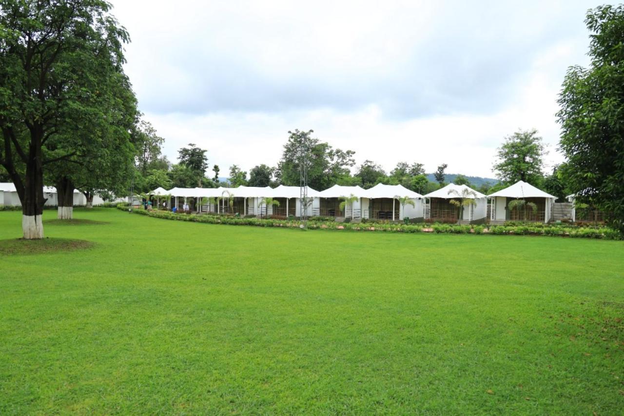 White Feather Resort Kauncha スィルヴァーサー エクステリア 写真