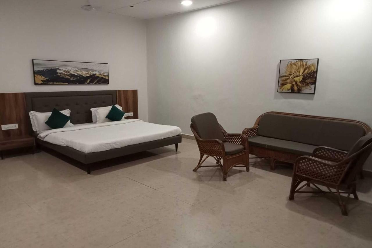 White Feather Resort Kauncha スィルヴァーサー エクステリア 写真