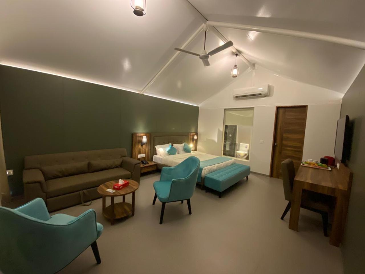 White Feather Resort Kauncha スィルヴァーサー エクステリア 写真