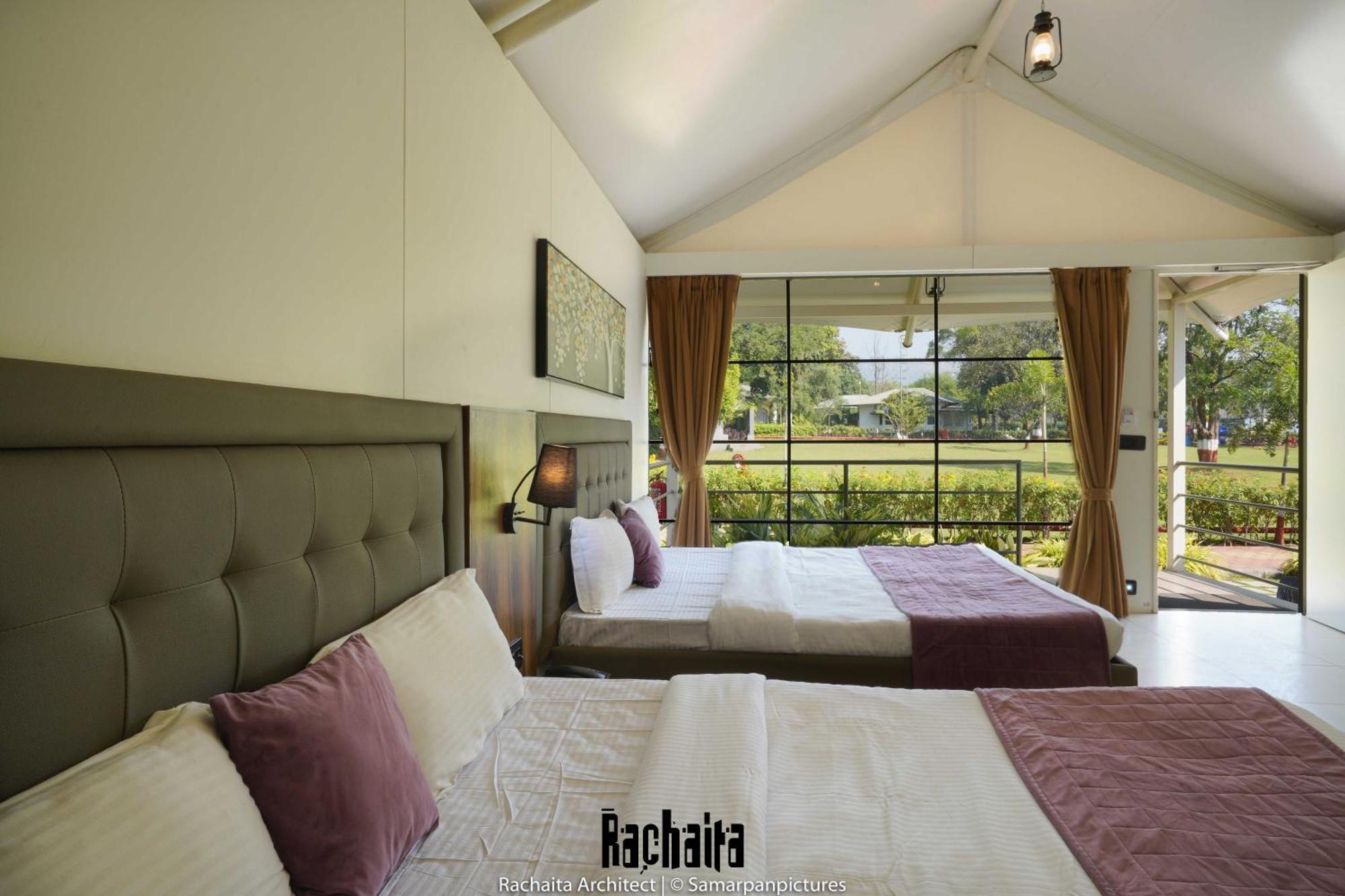 White Feather Resort Kauncha スィルヴァーサー エクステリア 写真