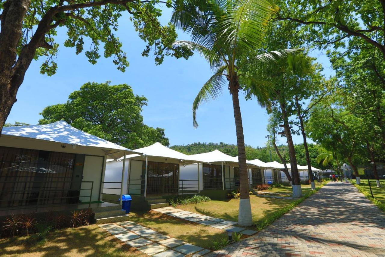 White Feather Resort Kauncha スィルヴァーサー エクステリア 写真